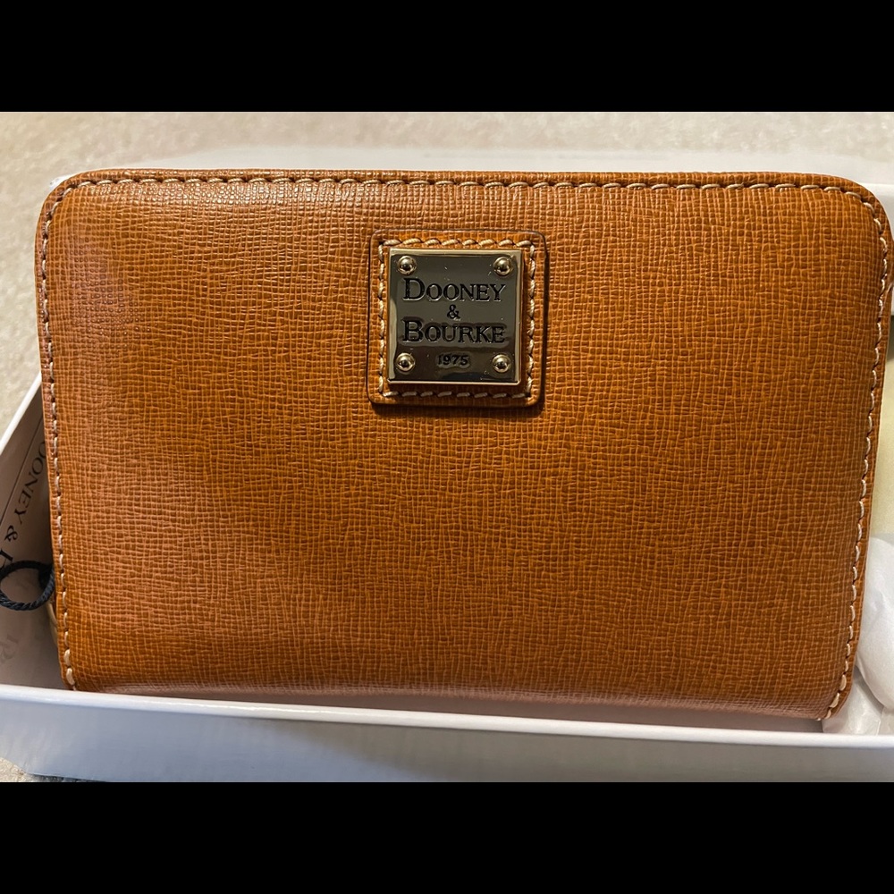 Dooney brand new leather zip wallet